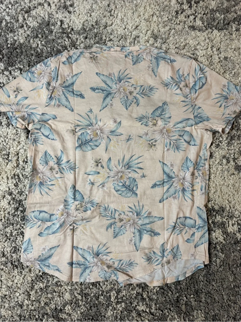 Hollister, Mens Light Pink Tropical Floral Print Short Sleeve Tshirt, XL - Picture 4 of 4